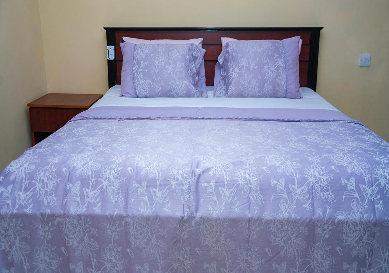 La-Viv Royal Hotel Кумаси Екстериор снимка